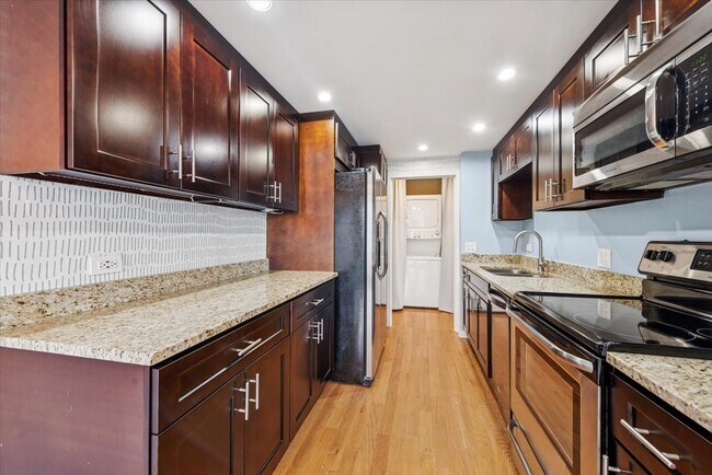 Photo - 4170 N Marine Dr Unidad 14H