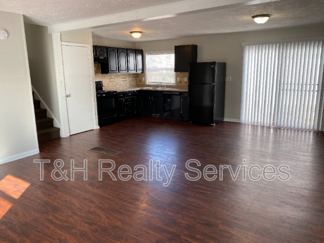 Photo - 8124 Crousore Rd