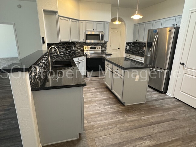 Photo - 11548 N 114th Pl