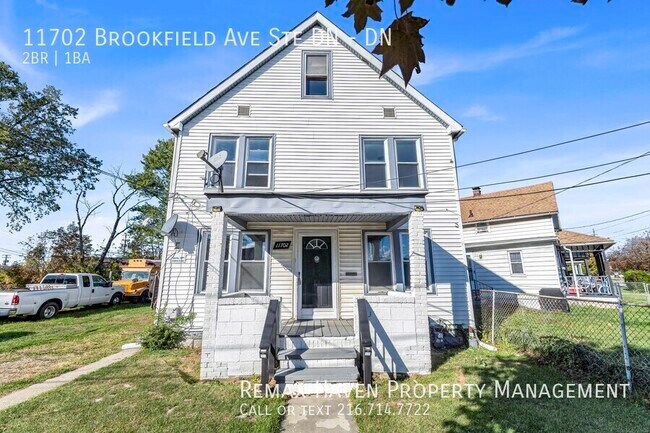 Building Photo - 11702 Brookfield Ave Unit DN