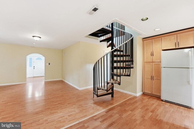 Photo - 7605 Fisher Dr