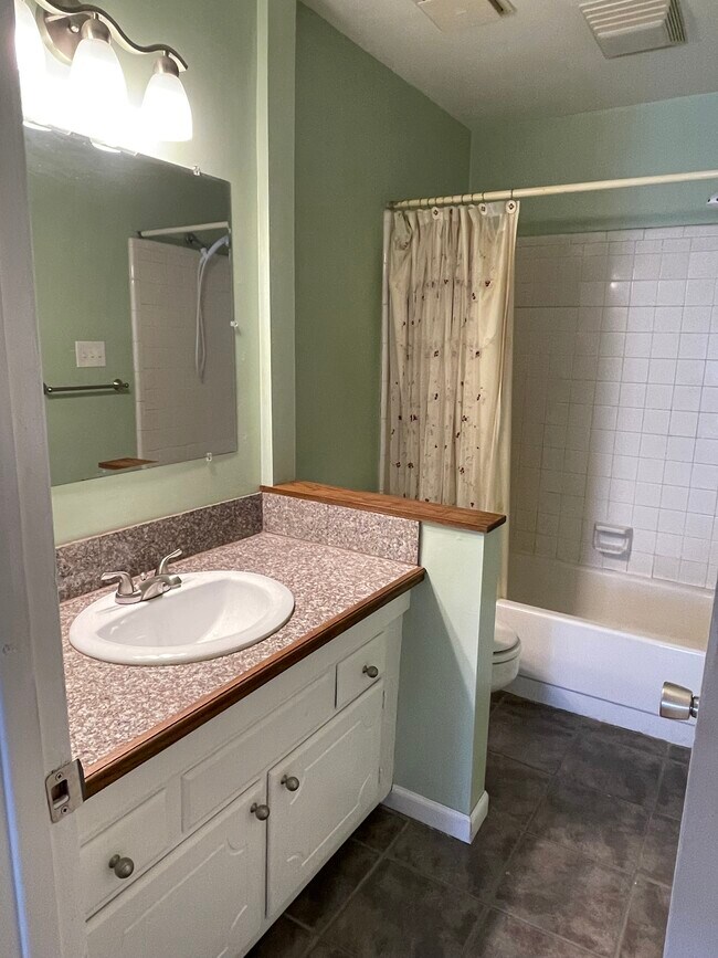 Photo - 14145 Gravier Ave