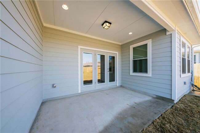 Photo - 204 Cold Spg Lp