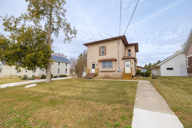 Building Photo - 138/140 Martin St Unit 140 Martin St