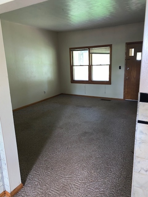 Photo - 333 Niagara St