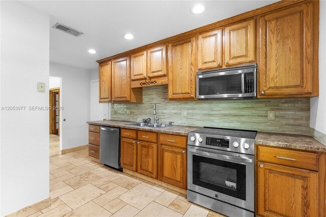 Photo - 11610 NW 43rd St
