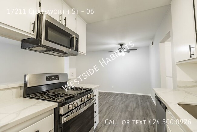 Photo - 17211 Chatsworth St Apartamento Unidad 06