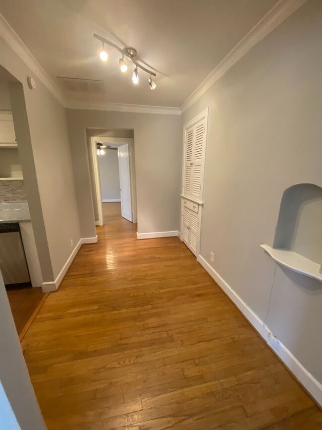 Photo - 4000 Hawthorne Avenue