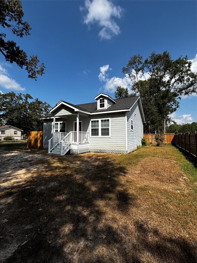 Photo - 20551 Canterbury Ln