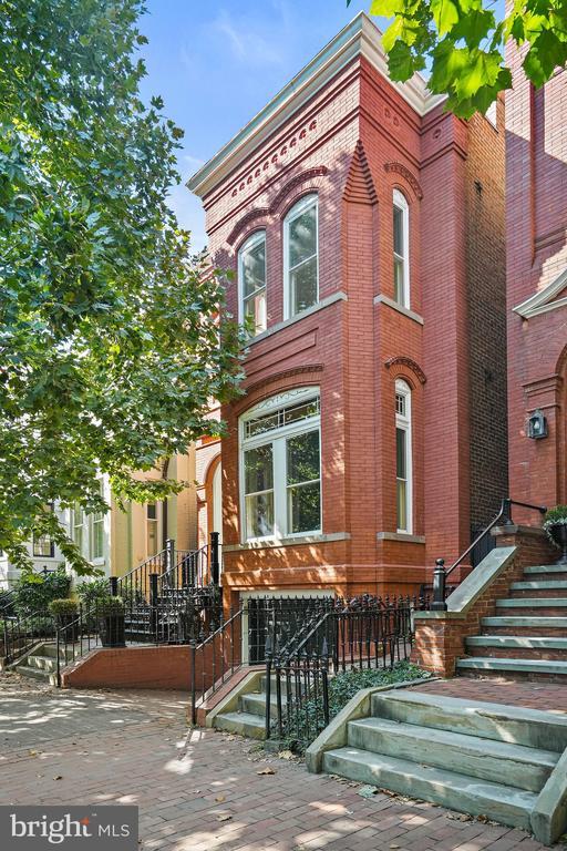 Photo - 3127 P St NW House