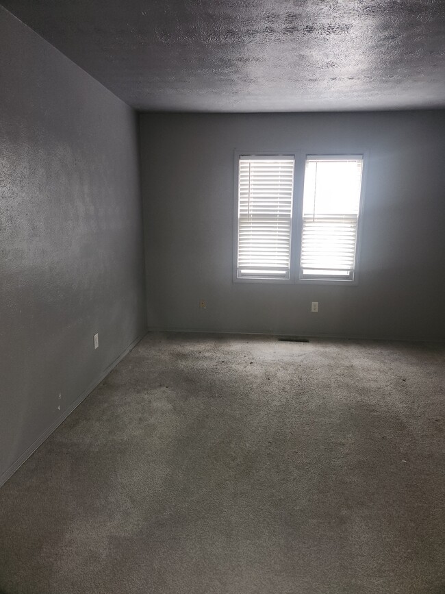 Photo - 25632 Thelmadale Dr