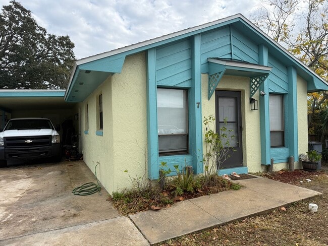 Building Photo - 1/2 Duplex in Winter Springs