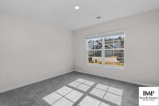 Photo - 737 Wimbee Ct