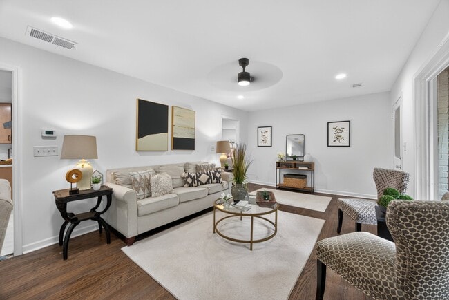 Photo - 1803 Fay St SE