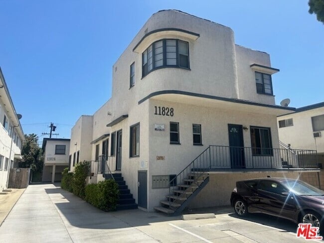 Building Photo - 11826 Venice Blvd. Unit 9 Rental