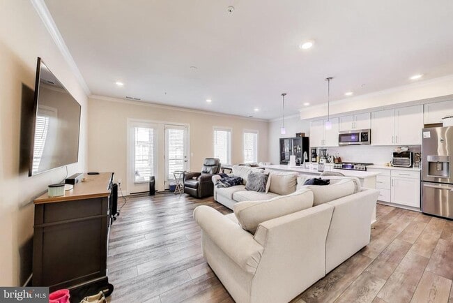 Photo - 15547 Smoke Box Way