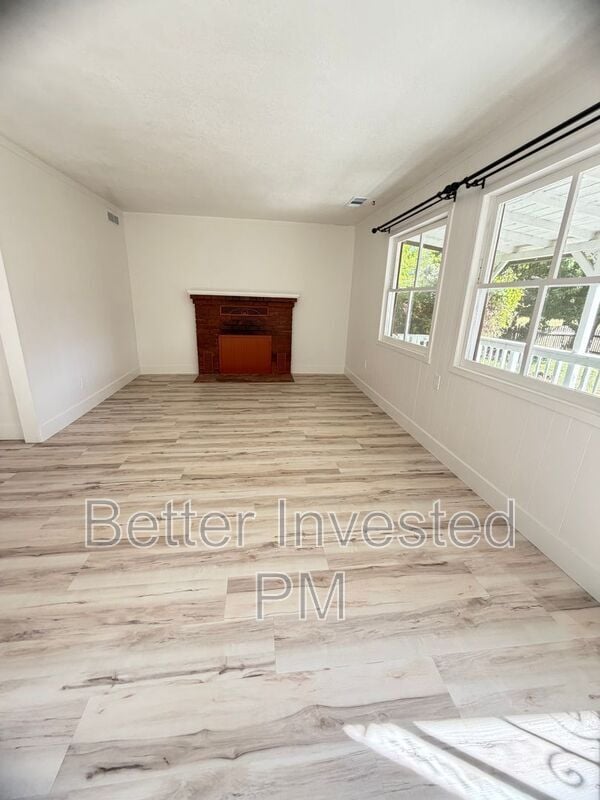 Photo - 8830 East Rd