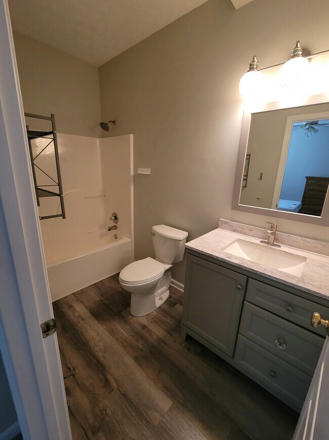 Photo - 1146 Deercreek Dr