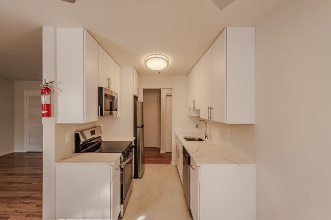 Elevate your living at Stanford Court Apartments, where modern kitchens await you. Enjoy updated appliances, spacious layouts, and a welcoming atmosphere. Your ideal home is just a visit away—schedule a tour today!