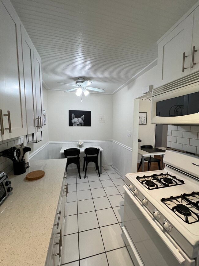 Eat in Kitchen #3