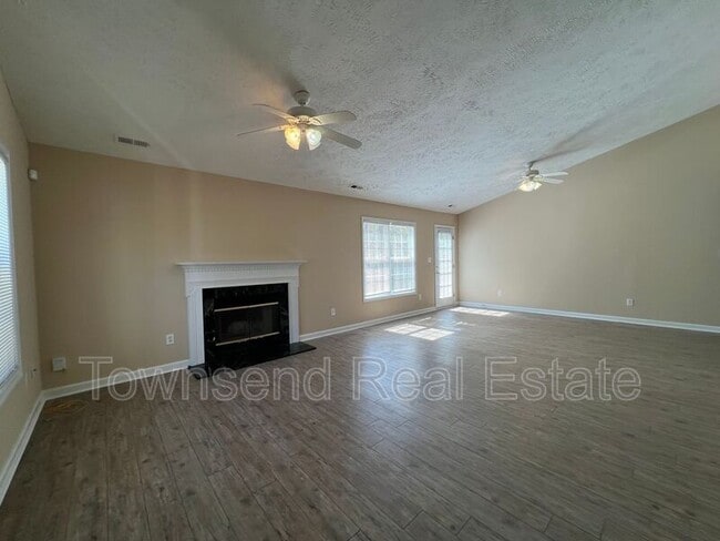 Photo - 566 Crooked Creek Ct