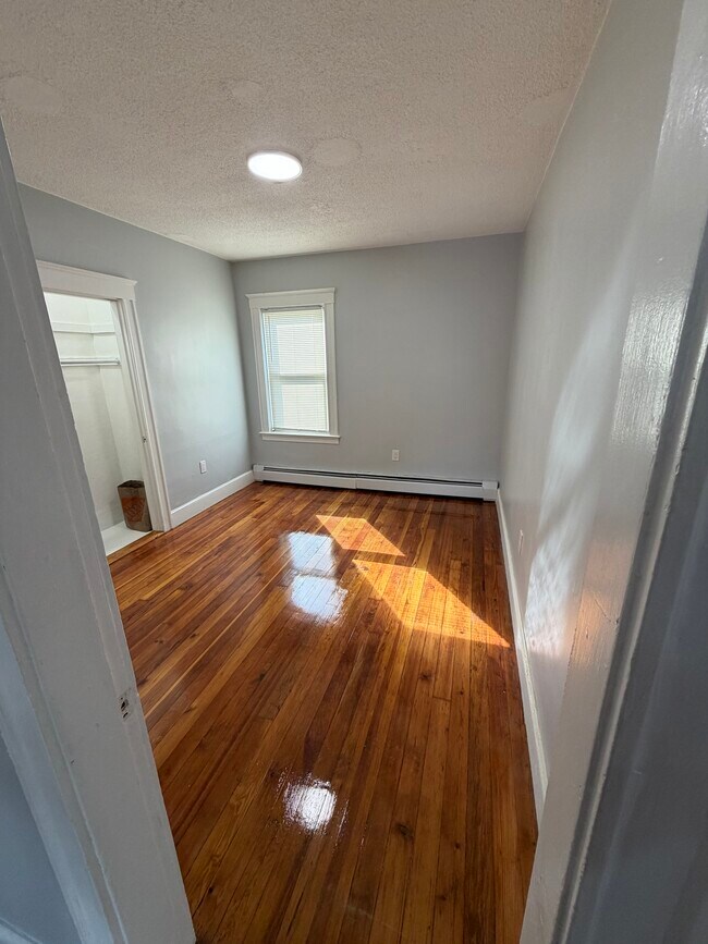 Photo - 105 School St Unit Apartment 3