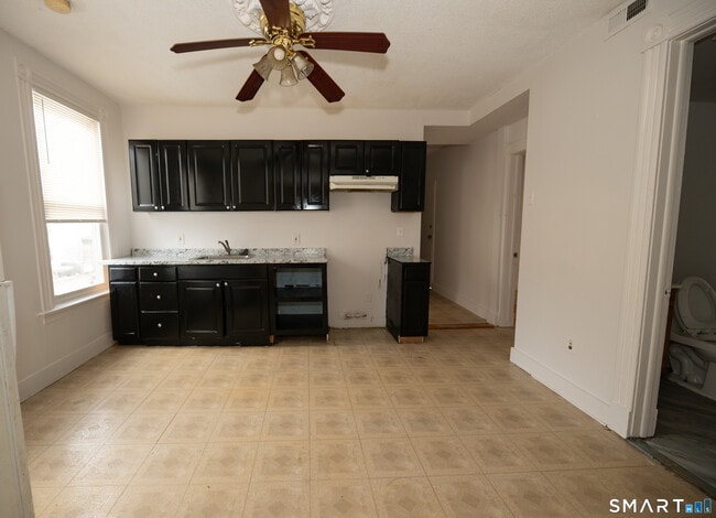 Photo - 473 Howard Ave Unit 2