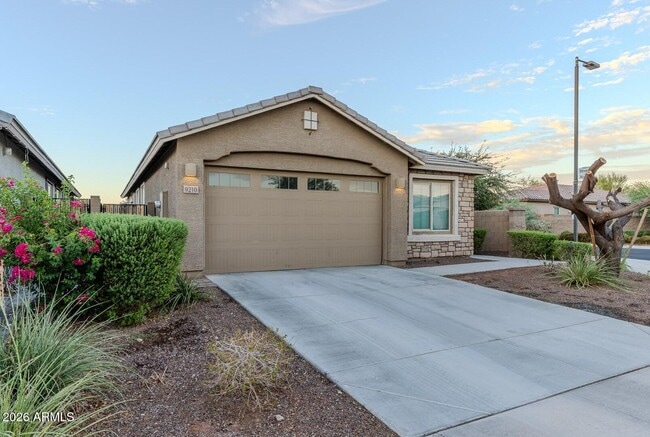 9210 W Willow Bend Ln