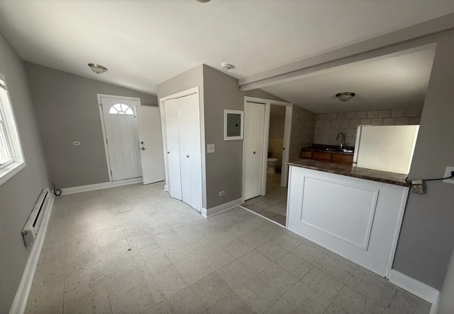 Photo - 2349 N Lorel Ave Unit 3R