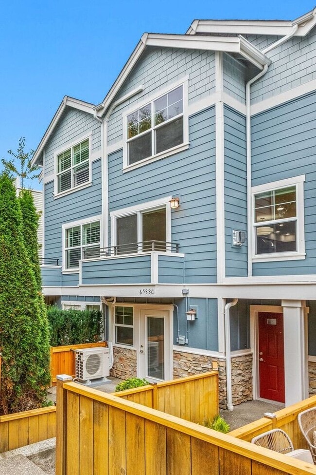 Immaculate AIR CONDITIONED Townhome in Cov... - Immaculate AIR CONDITIONED Townhome in Cov...