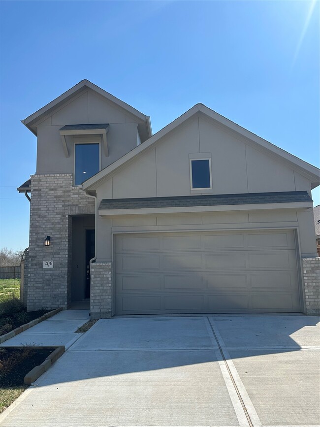 Photo - 206 Mercury Sky Rd