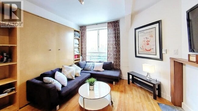 1216 Homer St Unit 303