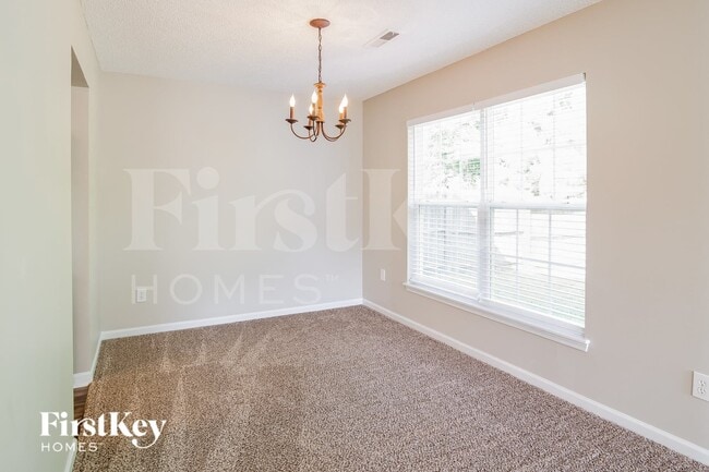 Photo - 335 Seneca River Dr