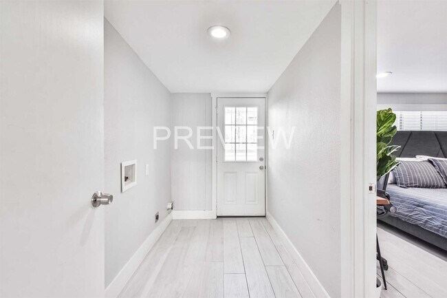 Photo - 7522 Dearborn St