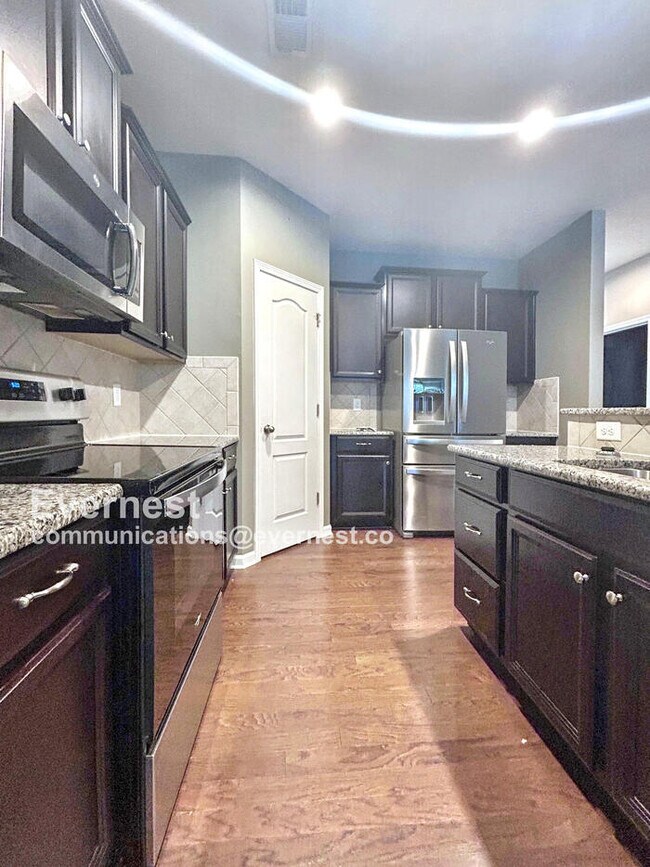 Photo - 8988 Lanark Ln Townhome