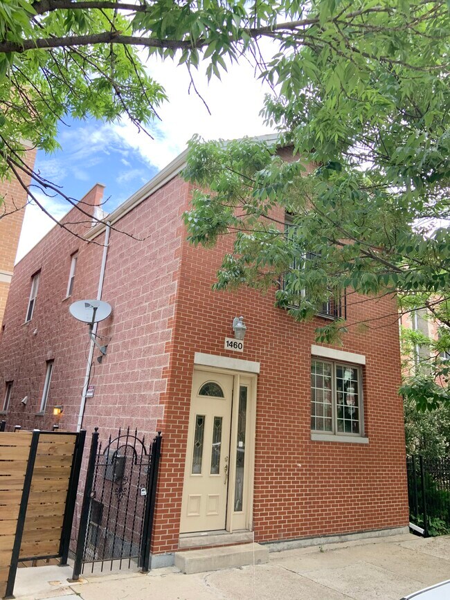 Photo - 1460 W Cortez St Unidad 1