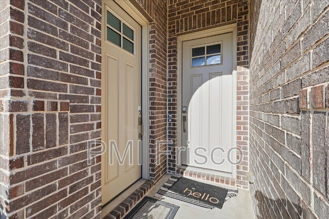 Photo - 8316 Catalpa Ln