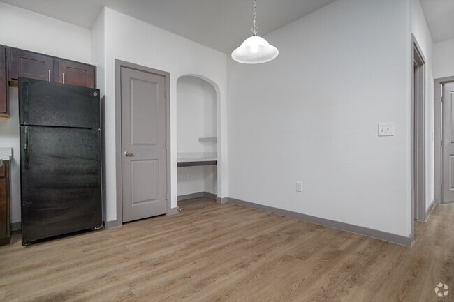 2BR. 2BA - 982SF Dining Room
