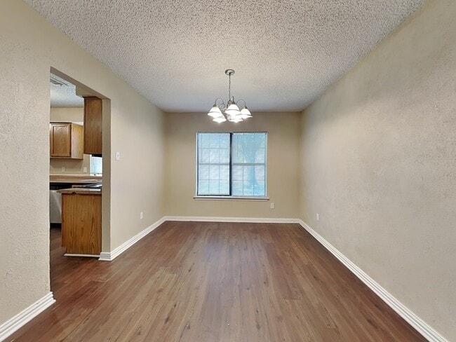 Photo - 209 Ripplewood Dr House