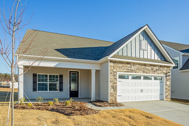 Photo - 136 Adams Tree Wy