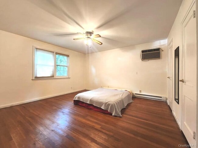 Photo - 74 Pomona Ave