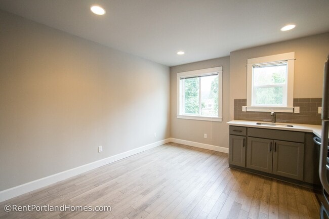 Photo - ADS457 Unit #B