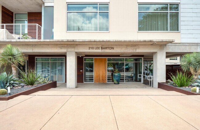 Photo - 210 Lee Barton Dr Unit 415