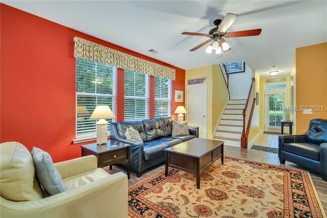 Photo - 27 Sugar Maple Ln