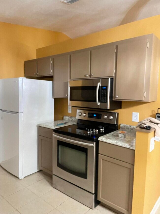 Photo - 601 NW Archer Ave