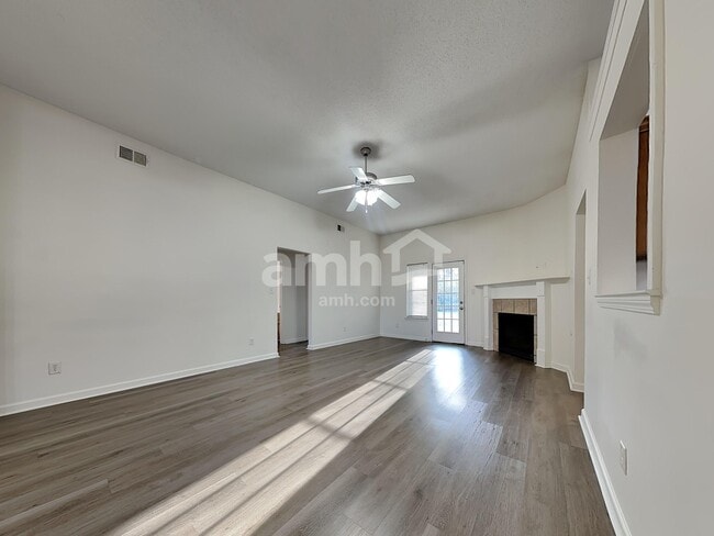 Photo - 7068 Crape Myrtle Dr