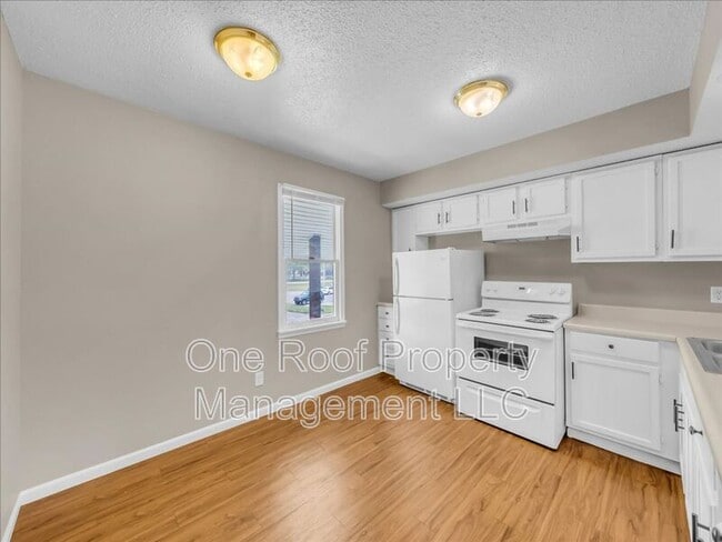 Photo - 1909 Chateau Dr