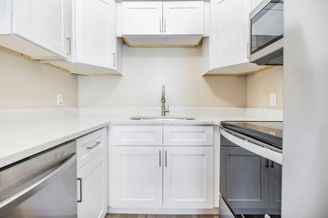 Photo - 6746 Carnelian Ave