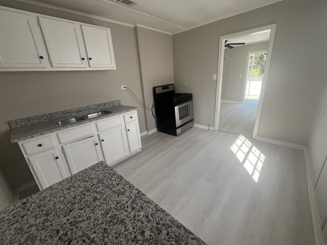 Photo - 112 Union Ave