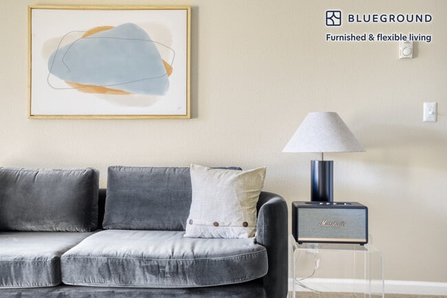 Photo - 666 Edgewater Blvd Unidad FL2-ID652